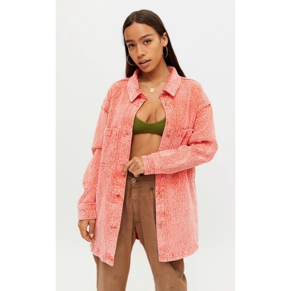 BDG Serena Corduroy Faded Shirt Jacket in Coral XS